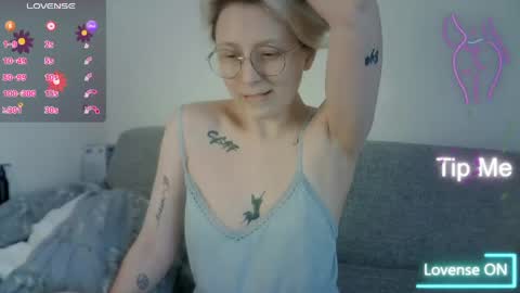 Snapshot of naozuqace chatting on 05-13-26, 10:01 NaozuQAce online show from 05-13-26, 10:01