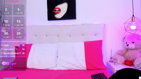 nara_pink online show from 10-24-25, 07:54