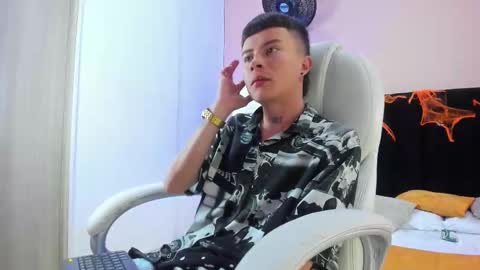 Nascary Fox online show from 10-12-25, 01:10