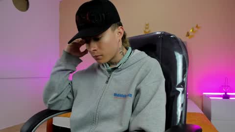 Nascary Fox online show from 05-01-26, 11:59