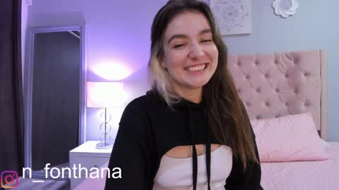 Snapshot of nashlyfontanna chatting on 12-27-24, 02:12 Nashly Fontana online show from 12-27-24, 02:12