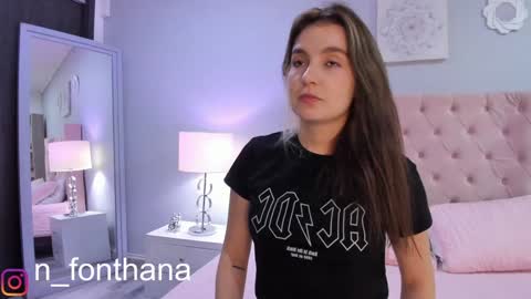 Snapshot of nashlyfontanna chatting on 01-21-25, 01:43 Nashly Fontana online show from 01-21-25, 01:43