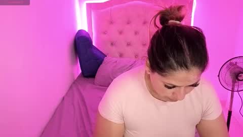 Nasly batista  online show from 10-04-25, 09:35