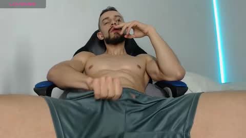 nassh_18 online show from 01-28-25, 04:18