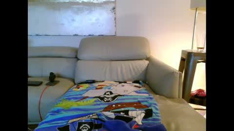 Snapshot of nassobout chatting on 10-14-25, 11:16 nassobout online show from 10-14-25, 11:16