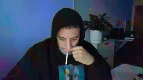 Snapshot of nassobout chatting on 11-08-25, 07:56 nassobout online show from 11-08-25, 07:56