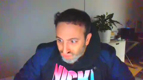 Snapshot of nassobout chatting on 11-27-25, 03:52 nassobout online show from 11-27-25, 03:52