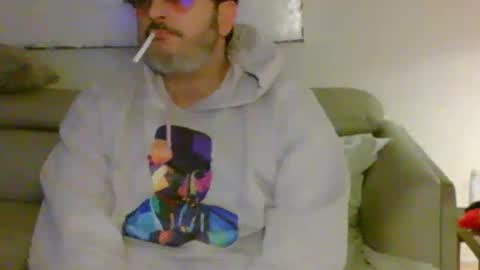 Snapshot of nassobout chatting on 12-13-25, 11:32 nassobout online show from 12-13-25, 11:32