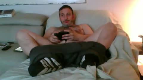 Snapshot of nassobout chatting on 01-11-26, 10:31 nassobout online show from 01-11-26, 10:31