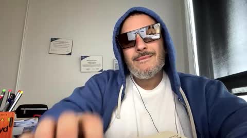 Snapshot of nassobout chatting on 05-14-26, 10:27 nassobout online show from 05-14-26, 10:27