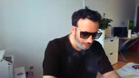 Snapshot of nassobout chatting on 06-25-26, 09:30 nassobout online show from 06-25-26, 09:30