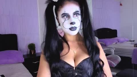 Maira online show from 10-31-25, 03:46