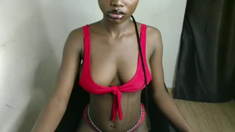 Snapshot of nasty_creamypussyy chatting on 02-25-26, 07:23 Mila online show from 02-25-26, 07:23