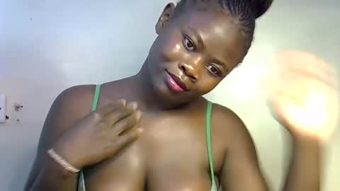 Snapshot of nasty_freakie chatting on 10-12-25, 03:27 jewel online show from 10-12-25, 03:27