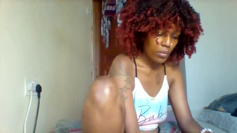 Snapshot of nasty_linah chatting on 09-17-25, 12:07 Linah online show from 09-17-25, 12:07
