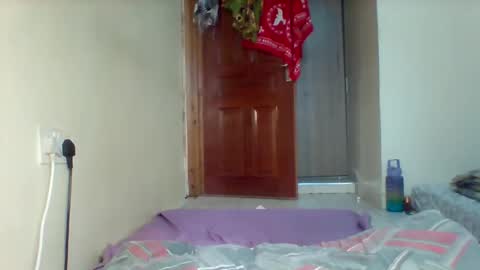 Snapshot of nasty_linah chatting on 09-19-25, 12:50 Linah online show from 09-19-25, 12:50