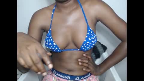 Snapshot of nasty_luna0 chatting on 03-12-25, 04:30 nasty_luna0 online show from 03-12-25, 04:30