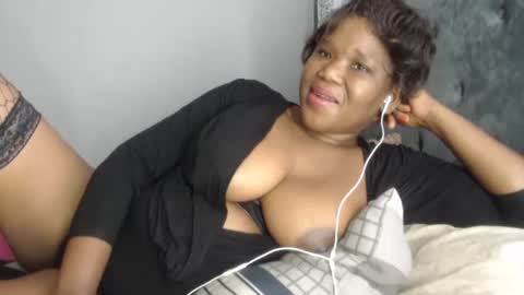 Kim online show from 11-22-25, 08:35