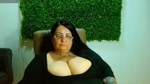 Snapshot of nastymilf34 chatting on 07-16-26, 08:59 Miss Pam online show from 07-16-26, 08:59