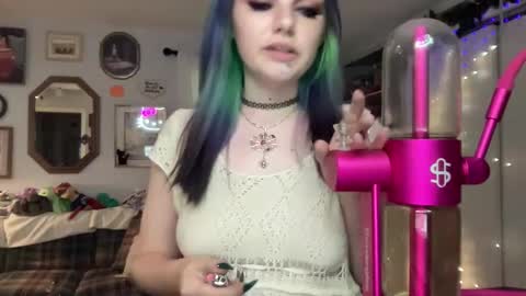     online show from 09-28-25, 08:03