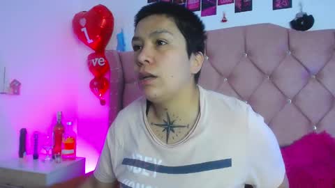 nat_evans8 online show from 05-10-26, 05:34