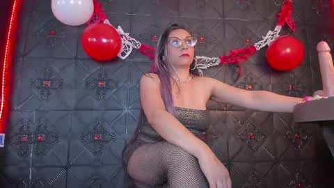 Miss Natasha online show from 02-14-25, 03:47