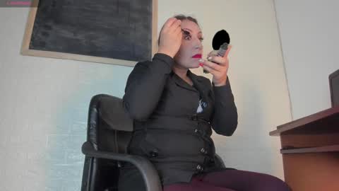 Miss Natasha online show from 03-12-25, 11:09