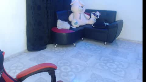 Nata Ramirez online show from 02-09-25, 06:22