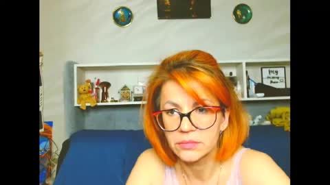 Snapshot of natali3855 chatting on 03-10-25, 05:50 Natali online show from 03-10-25, 05:50