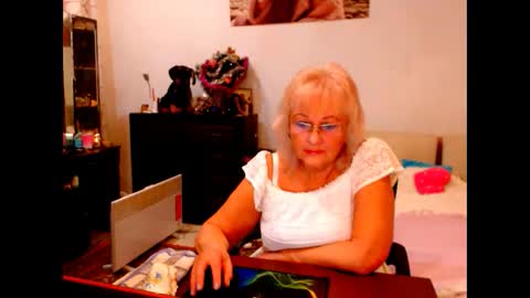 natali online show from 12-22-24, 08:25