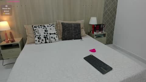 Natalia online show from 09-29-25, 03:44