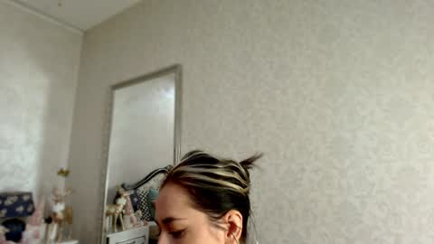 Wild influence online show from 01-06-25, 05:08