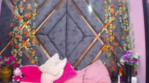 Snapshot of natalia_pinkk chatting on 12-19-24, 12:34 natalia pinkk online show from 12-19-24, 12:34
