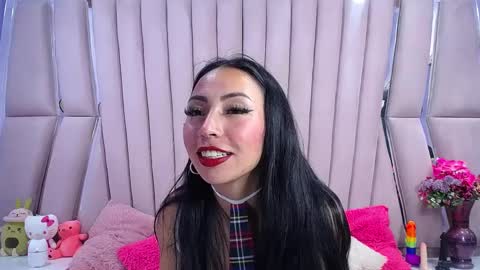 Snapshot of natalia_pinkk chatting on 01-28-25, 05:54 natalia pinkk online show from 01-28-25, 05:54
