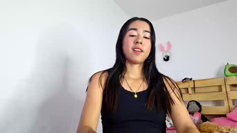 Snapshot of nataliaa05 chatting on 09-17-25, 08:54 Nati online show from 09-17-25, 08:54