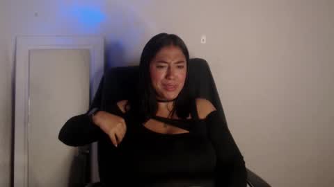 Snapshot of nataliabeaumontt chatting on 02-25-26, 03:54 natalia online show from 02-25-26, 03:54