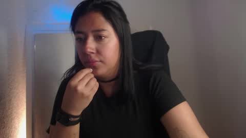 Snapshot of nataliabeaumontt chatting on 03-01-26, 01:29 natalia online show from 03-01-26, 01:29