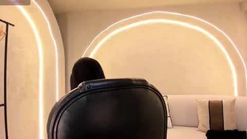 Snapshot of nataliagaret chatting on 09-11-25, 02:55 Nata online show from 09-11-25, 02:55