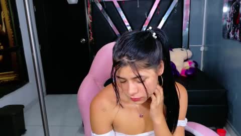 Snapshot of nataliatompsonx1 chatting on 09-28-25, 12:32 nataliatompsonx1 online show from 09-28-25, 12:32