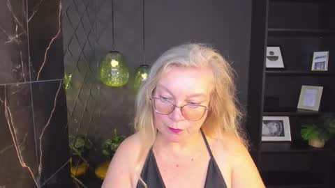 NataliCloud online show from 10-18-25, 01:12