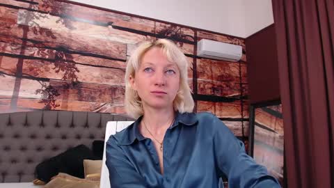 Natalie online show from 04-08-26, 09:20