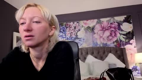 Natalie online show from 05-10-26, 05:45