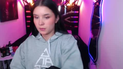 natalie  online show from 05-02-26, 08:03