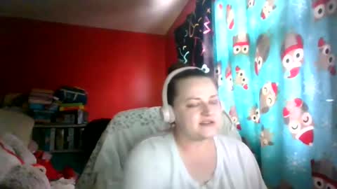 Snapshot of nataliedays chatting on 02-14-25, 07:12 Natalie online show from 02-14-25, 07:12