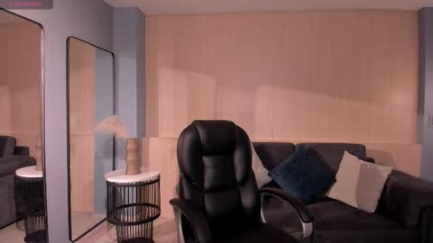 Natalie Lewis online show from 03-19-26, 11:58