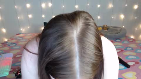 Snapshot of natalilanude chatting on 09-22-25, 06:43 Ntl Age online show from 09-22-25, 06:43