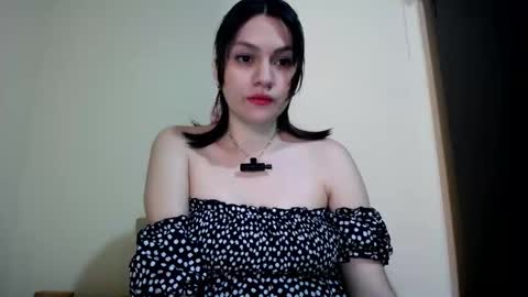 Snapshot of nataly__portman__ chatting on 10-01-25, 05:52 Nataly online show from 10-01-25, 05:52