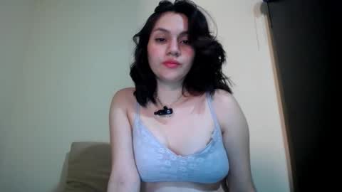 Snapshot of nataly__portman__ chatting on 10-22-25, 05:56 Nataly online show from 10-22-25, 05:56