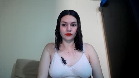 Snapshot of nataly__portman__ chatting on 10-24-25, 06:26 Nataly online show from 10-24-25, 06:26