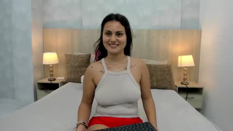 Nataly Calderon online show from 03-09-25, 09:13